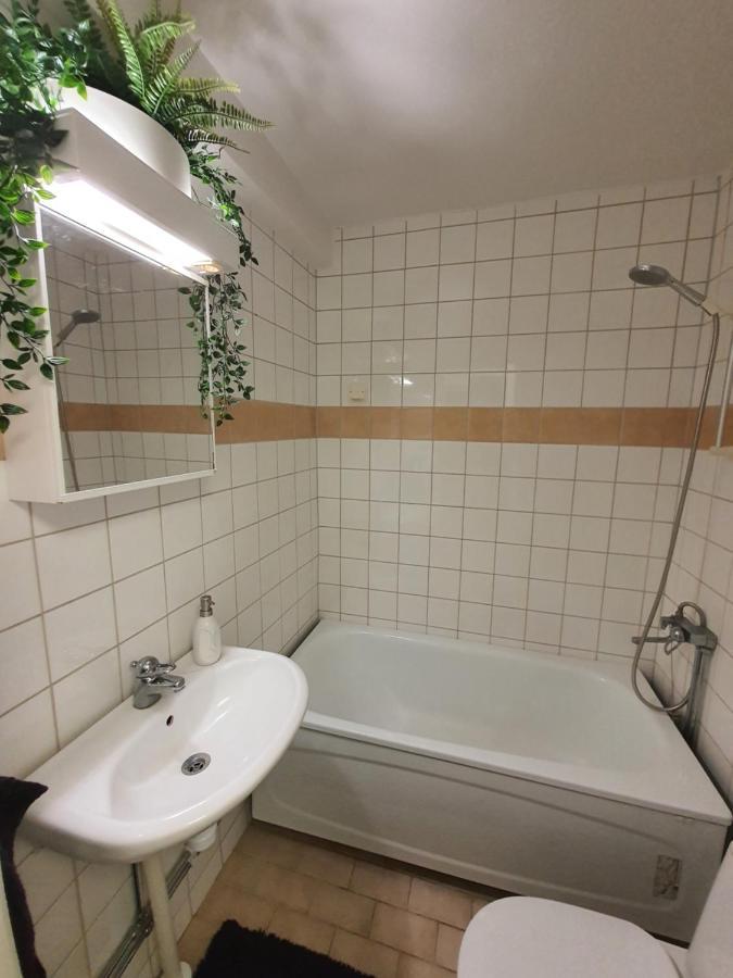 Close To The Metro And The Beach!!! With A View Of The Scandinavian Forest Appartement *